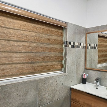 ZEBRA GOLD ROLLER BLIND - CLOSE