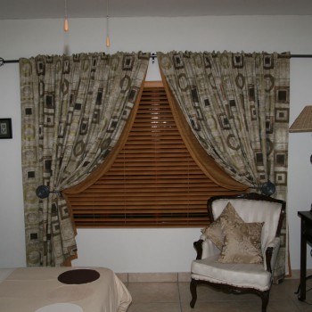 Curtains on 25mm Pole